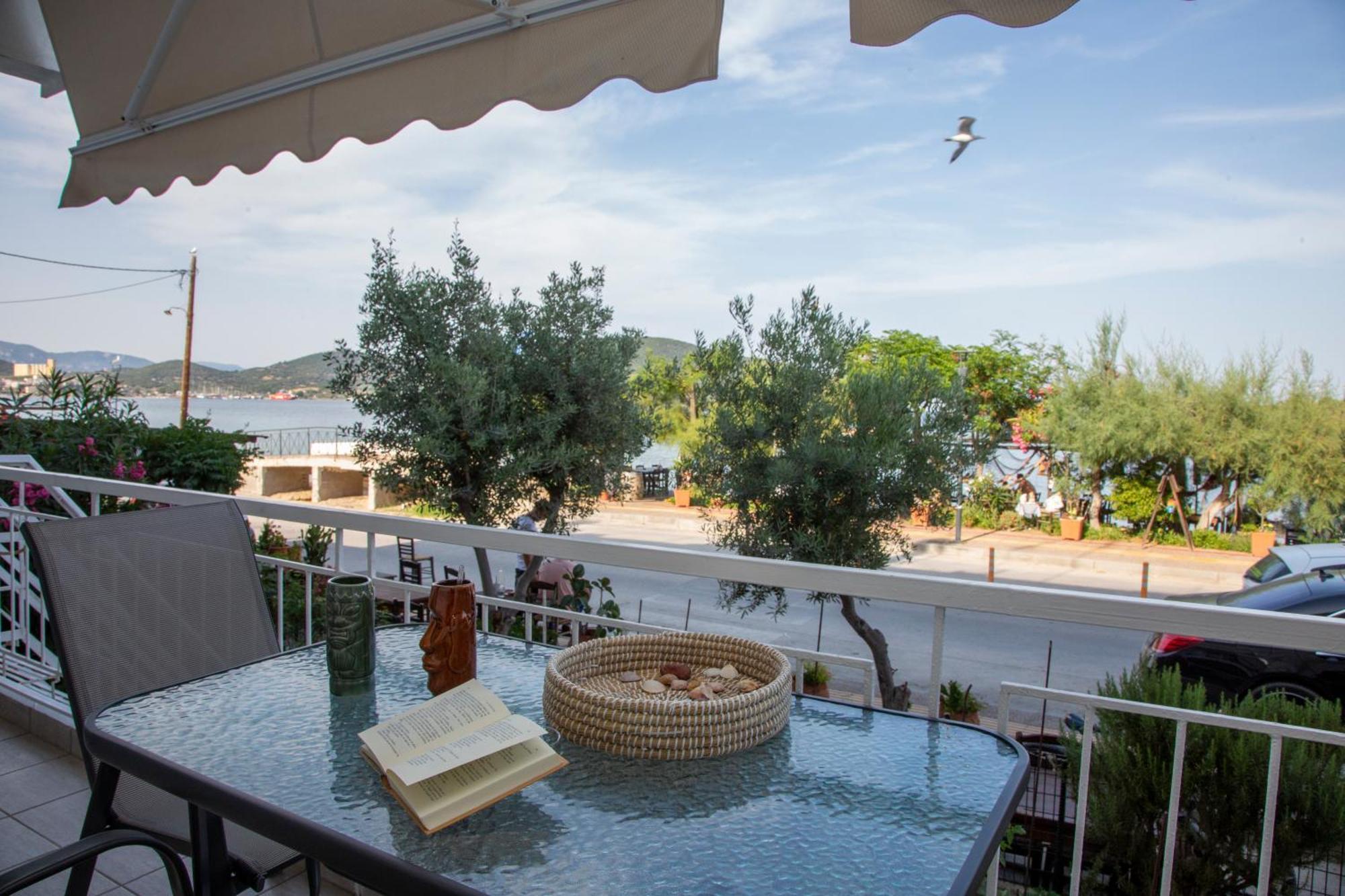 Ferienwohnung Seamoon Néa Péramos Exterior foto